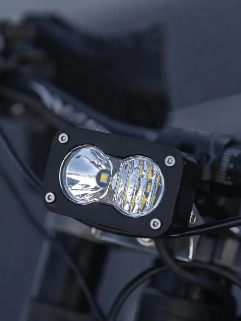 Plug And Play Baja Light